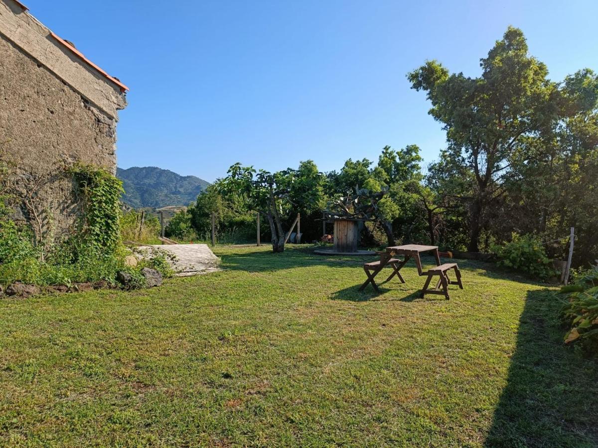 Hotel Il Tanaceto Castiglione De Sicilia Exterior foto